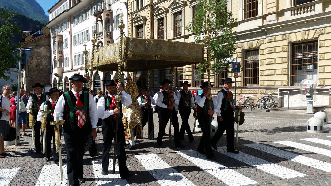 Die Herz-Jesu-Prozession in Bozen